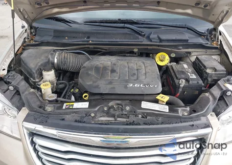 2014 Chrysler Town & Country Touring z USA, uszkodzony, nr VIN 2C4RC1BG3ER270416